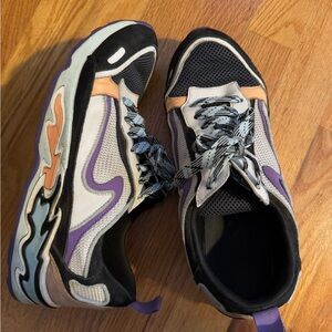 Stylish Sandro Women's Sneakers - Size US 8 / Eur 40